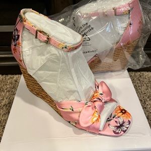 Jessica Simpson Delilah